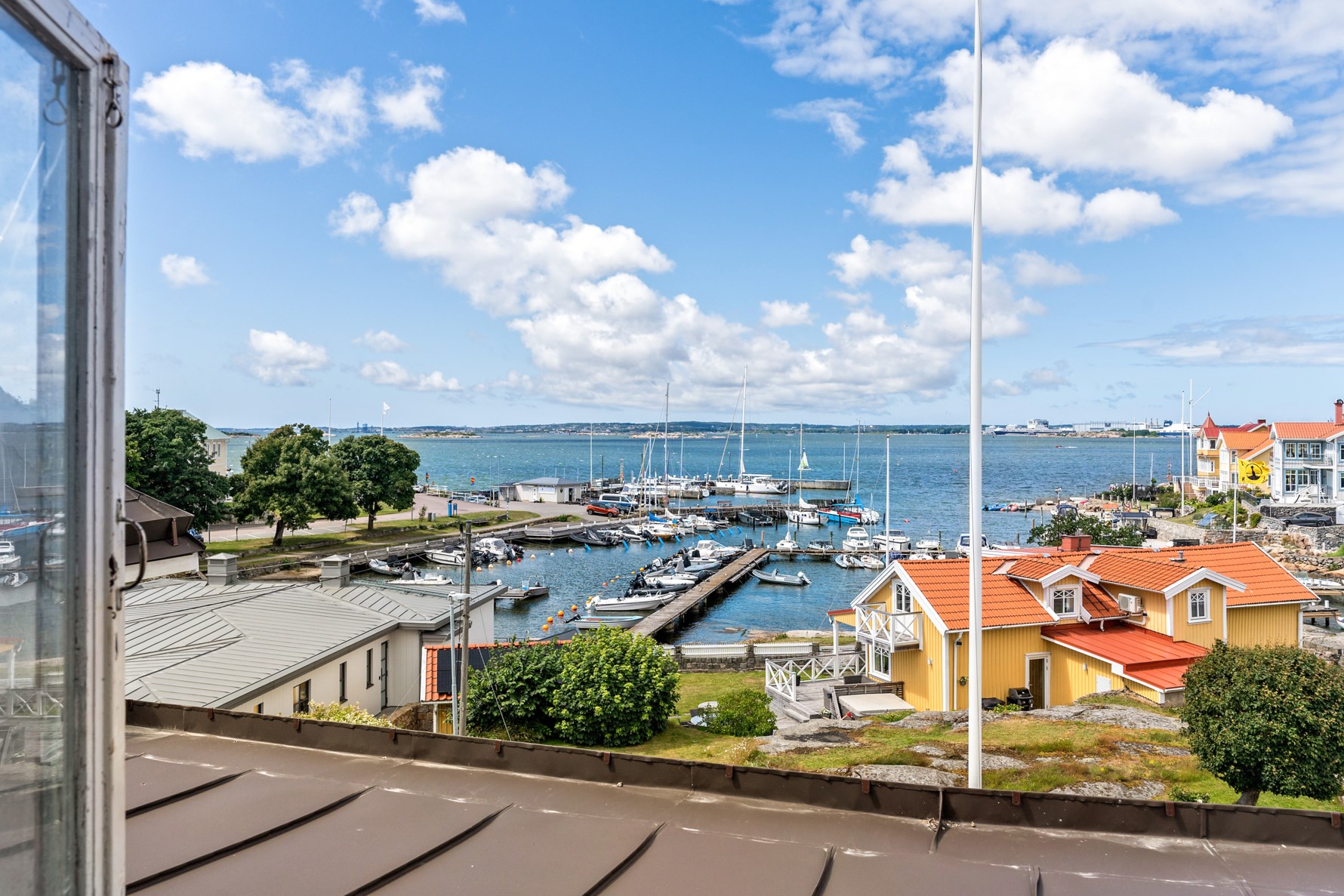 Här har funnits en insynsskyddad terrass